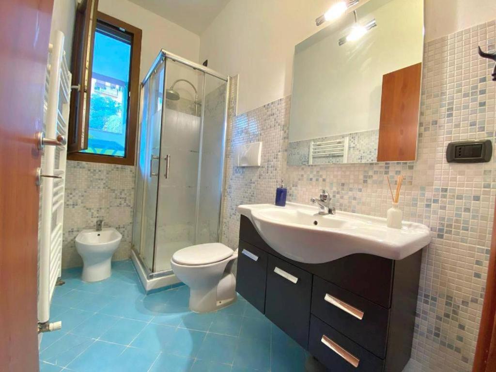 Apartment Conte Rosso House Con Terrazza In Coorte Tranquilla A Due Passi Da Stazione E Metropolitana Lambrate
